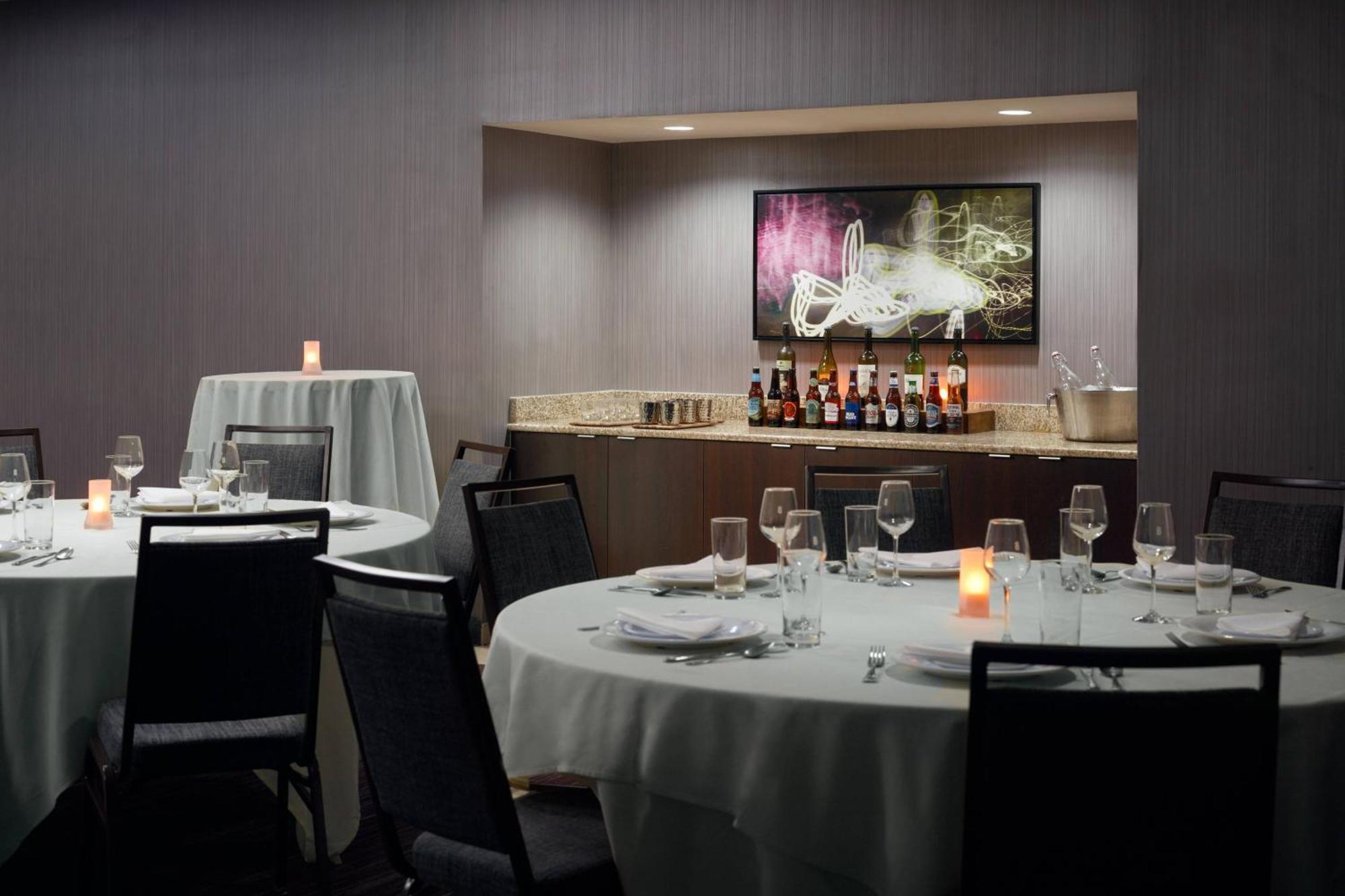 Courtyard By Marriott Fayetteville Εξωτερικό φωτογραφία