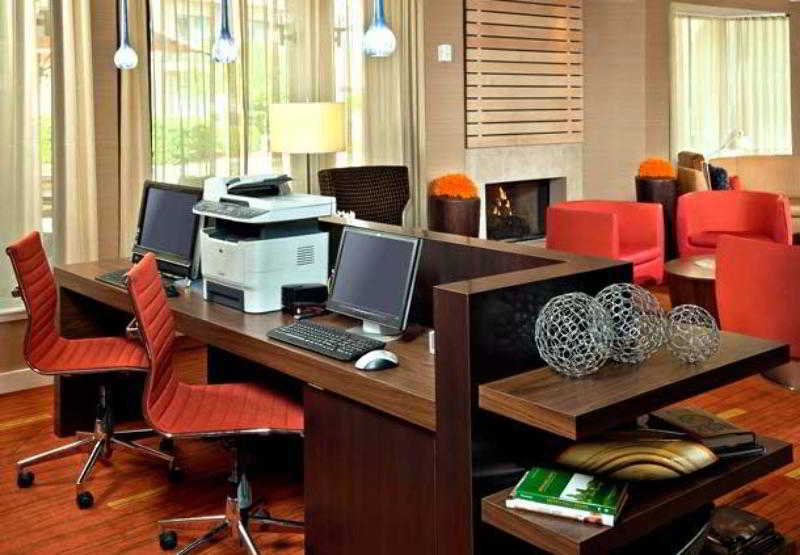 Courtyard By Marriott Fayetteville Εξωτερικό φωτογραφία