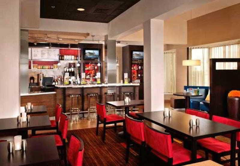 Courtyard By Marriott Fayetteville Εξωτερικό φωτογραφία